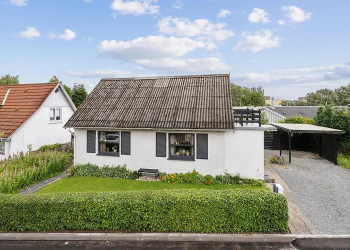 Holiday home Beautiful In With Wifi